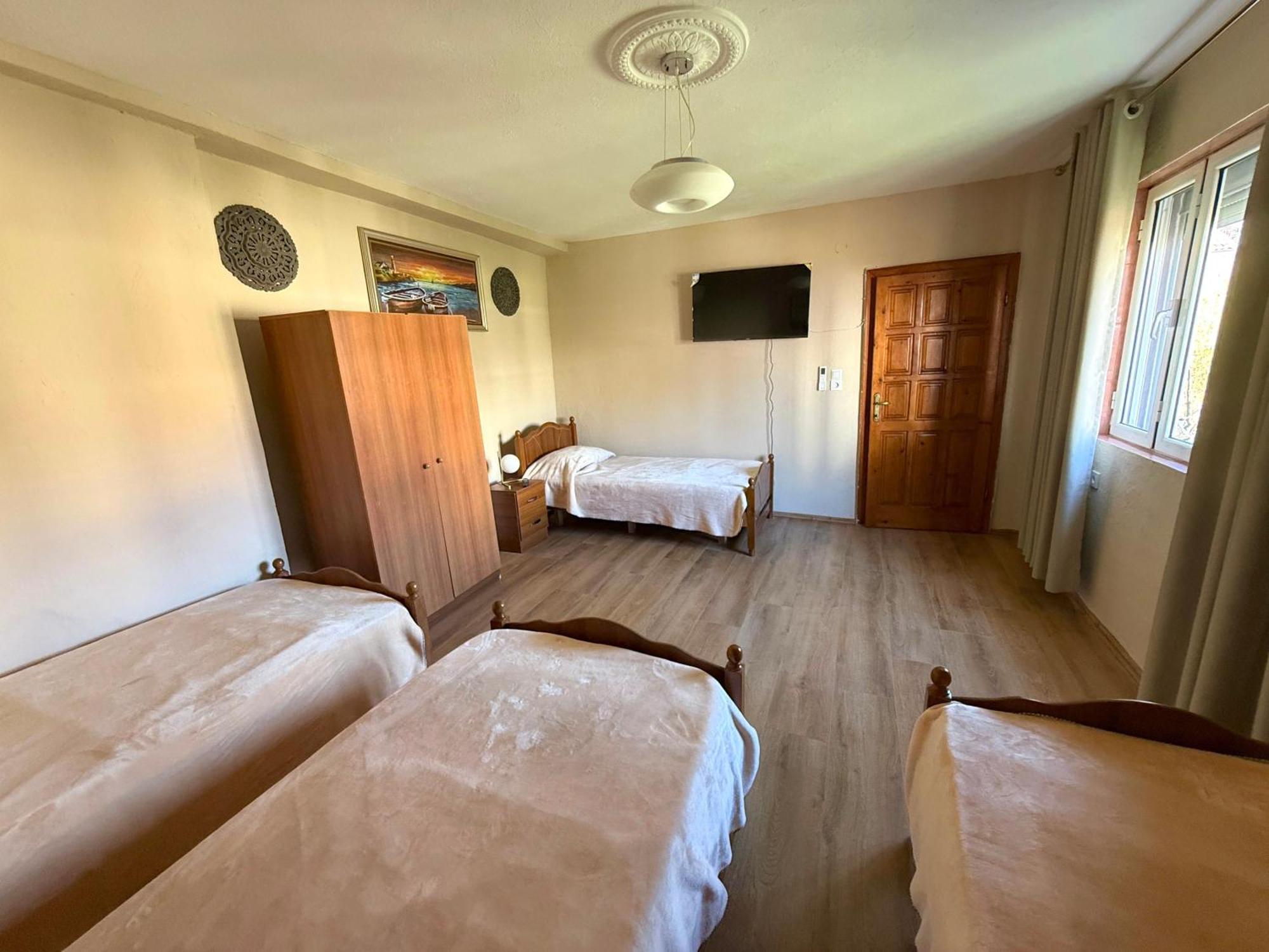 Shkodra Guest House 2 ภายนอก รูปภาพ
